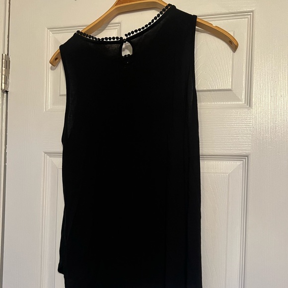 H&M Tank - Picture 4 of 4